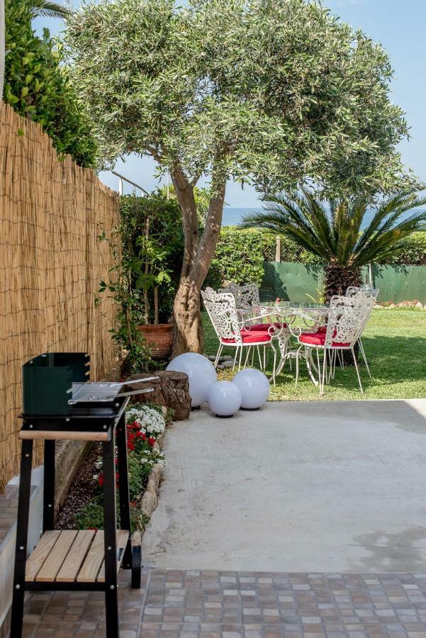Oikia Eleanthi - Beachfront Garden Home! Mytikas (Epirus) Exterior foto