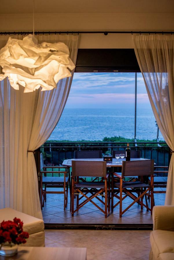 Oikia Eleanthi - Beachfront Garden Home! Mytikas (Epirus) Exterior foto
